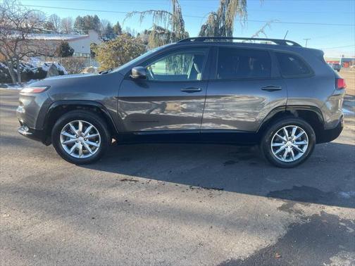 2018 Jeep Cherokee Latitude