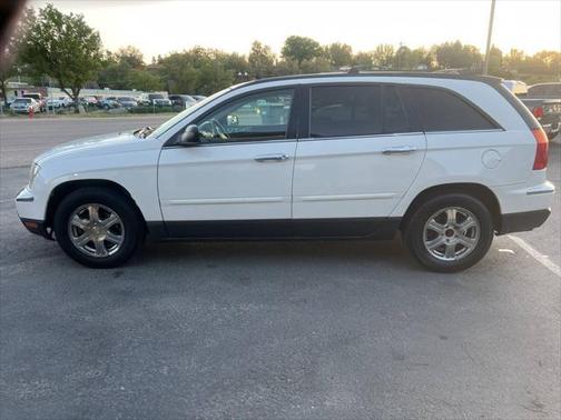 2005 Chrysler Pacifica Touring