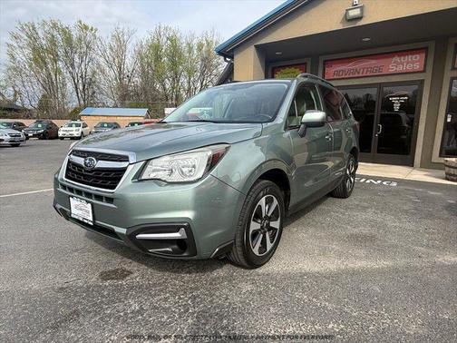 Jasmine Green Metallic 2017 Subaru Forester 2.5i Premium