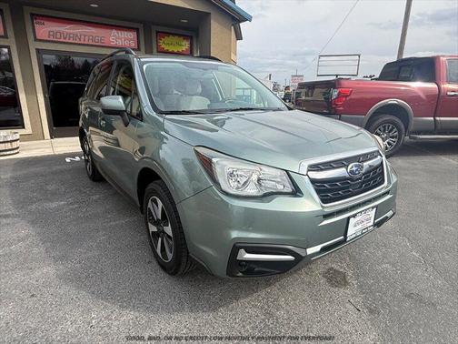 Jasmine Green Metallic 2017 Subaru Forester 2.5i Premium