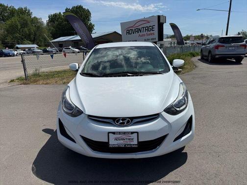 Quartz White Pearl 2016 Hyundai ELANTRA SE