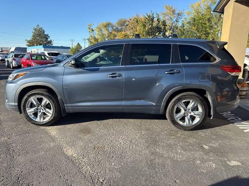 2017 Toyota Highlander Limited