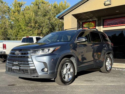 2017 Toyota Highlander Limited