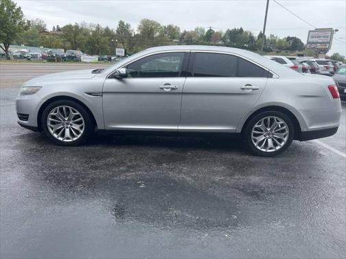 2017 Ford Taurus Limited 4dr Sedan