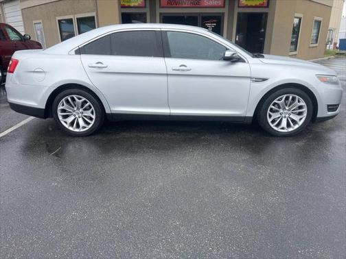 2017 Ford Taurus Limited 4dr Sedan