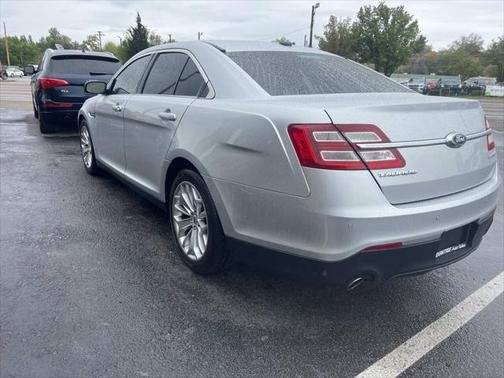 2017 Ford Taurus Limited 4dr Sedan