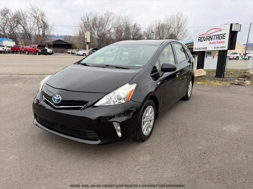 2012 Toyota Prius v Five