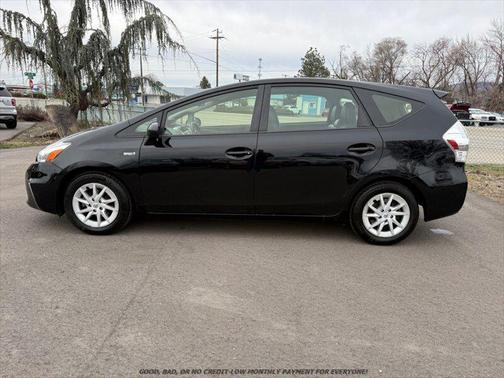 2012 Toyota Prius v Five