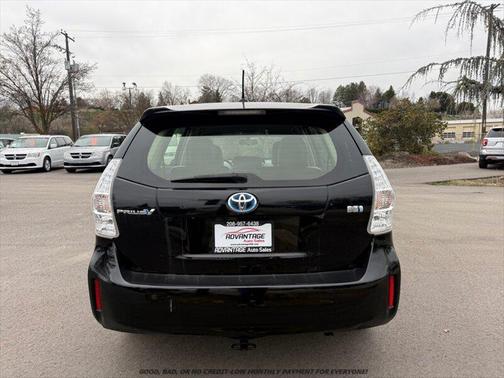2012 Toyota Prius v Five