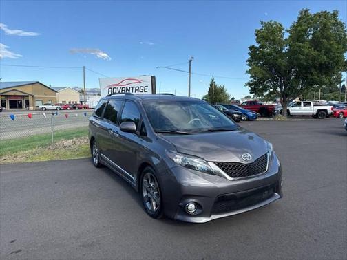 2014 Toyota Sienna SE