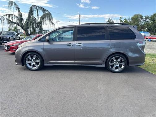 2014 Toyota Sienna SE