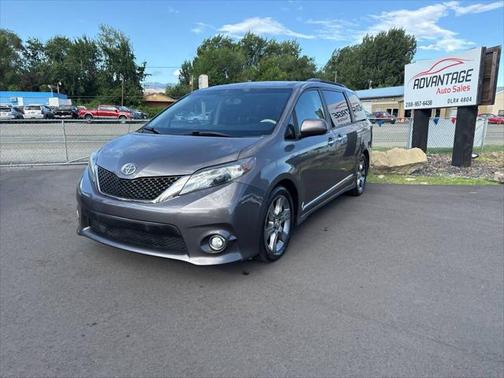 2014 Toyota Sienna SE