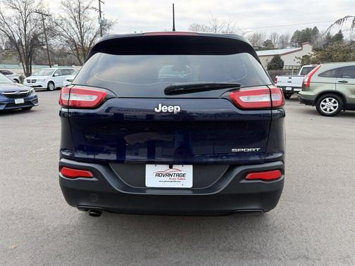 2015 Jeep Cherokee Sport