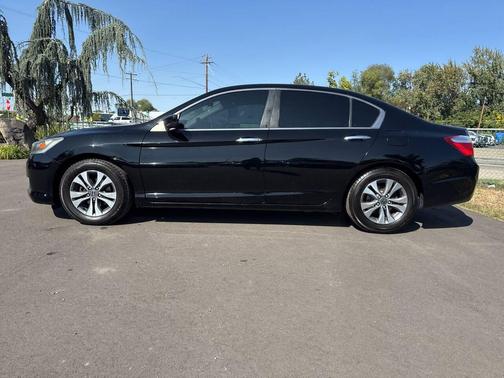 2015 Honda Accord LX 4dr Sedan CVT