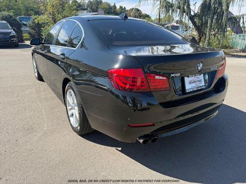 Black Sapphire Metallic 2013 BMW 528 xDrive