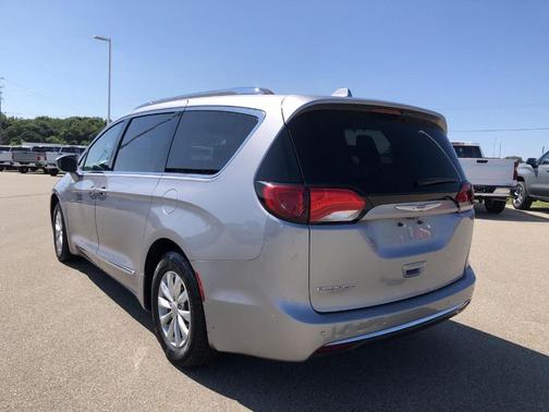 2018 Chrysler Pacifica Touring-L Plus