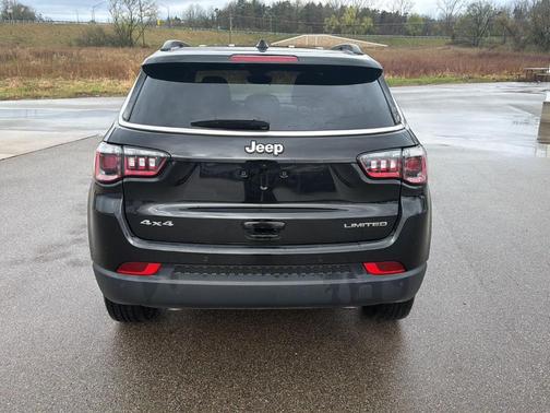 Diamond Black 2025 Jeep Compass Limited