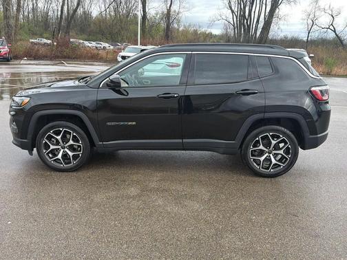 Diamond Black 2025 Jeep Compass Limited