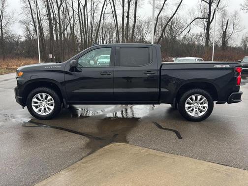 Black 2021 Chevrolet Silverado 1500 Custom