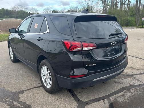 Mosaic Black Metallic 2024 Chevrolet Equinox LT