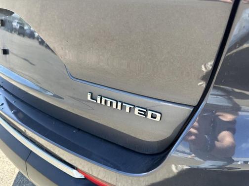 Metallic 2022 Jeep Grand Cherokee L Limited