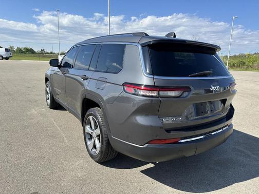 Metallic 2022 Jeep Grand Cherokee L Limited