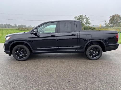 Crystal Black Pearl 2026 Honda Ridgeline Black Edition