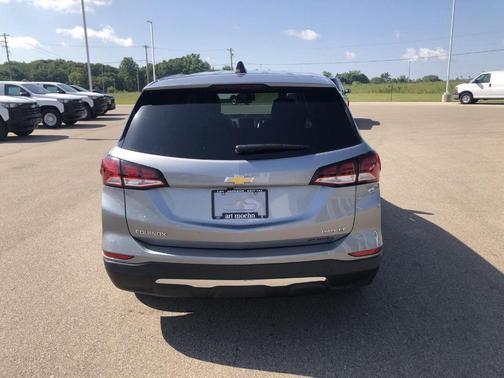 Sterling Gray Metallic 2024 Chevrolet Equinox LT