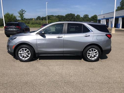 Sterling Gray Metallic 2024 Chevrolet Equinox LT