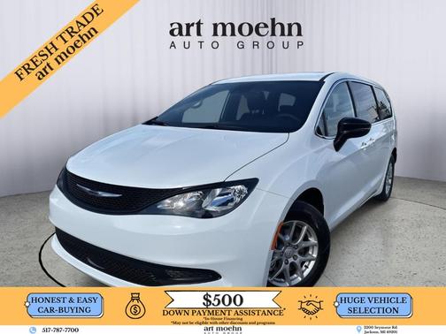 2026 Chrysler Voyager LX