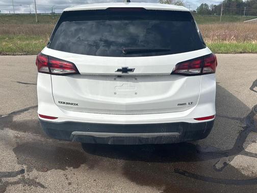 Summit White 2024 Chevrolet Equinox LT