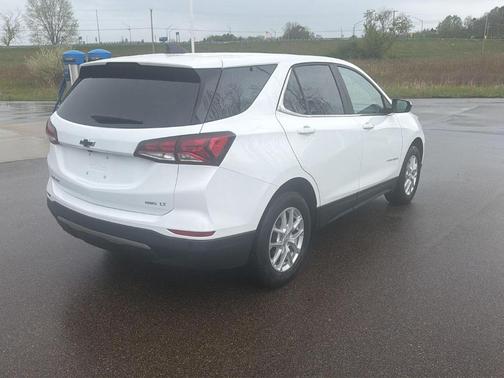 Summit White 2024 Chevrolet Equinox LT