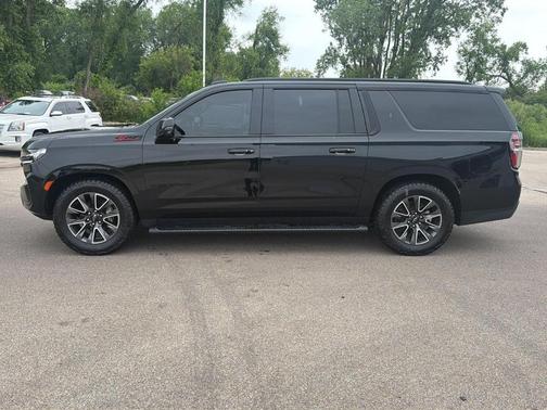 Black 2023 Chevrolet Suburban Z71