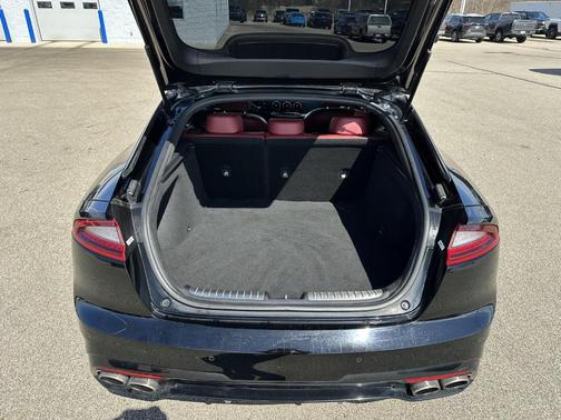 Aurora Black 2021 Kia Stinger GT1