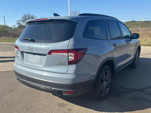 Sonic Gray Pearl 2022 Honda Pilot Sport