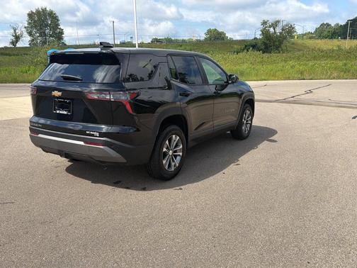 Mosaic Black Metallic 2025 Chevrolet Equinox LT