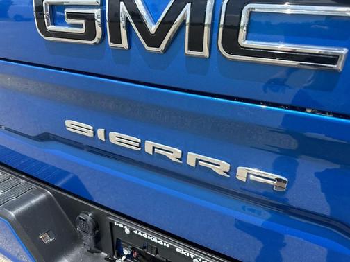 Dynamic Blue Metallic 2024 GMC Sierra 1500 Elevation