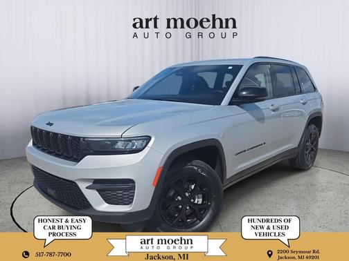 2025 Jeep Grand Cherokee Laredo