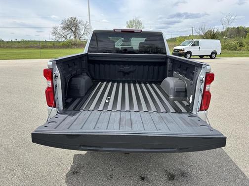 Silver Ice Metallic 2022 Chevrolet Silverado 1500 RST