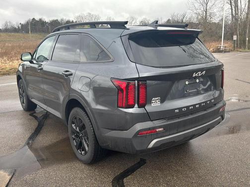 Gray 2022 Kia Sorento X-Line S