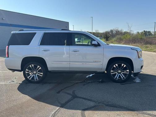White Frost Tri-Coat 2019 GMC Yukon Denali