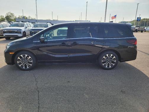 Crystal Black Pearl 2026 Honda Odyssey Elite