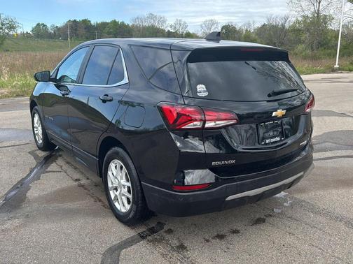 Mosaic Black Metallic 2022 Chevrolet Equinox 1LT