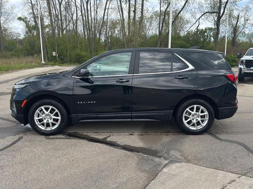 Mosaic Black Metallic 2022 Chevrolet Equinox 1LT