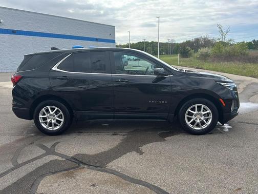 Mosaic Black Metallic 2022 Chevrolet Equinox 1LT