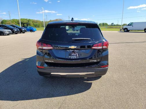 Mosaic Black Metallic 2022 Chevrolet Equinox 1LT
