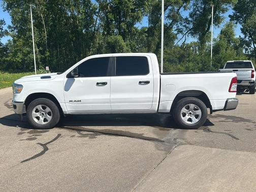 Bright White Clearcoat 2023 RAM 1500 Big Horn