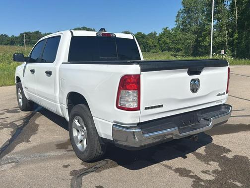Bright White Clearcoat 2023 RAM 1500 Big Horn