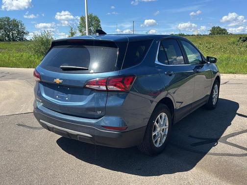 Lakeshore Blue Metallic 2024 Chevrolet Equinox LT