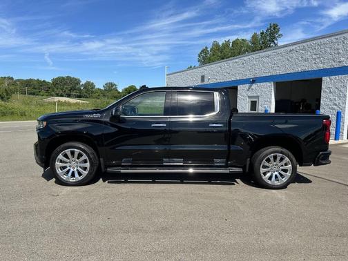 Black 2021 Chevrolet Silverado 1500 High Country